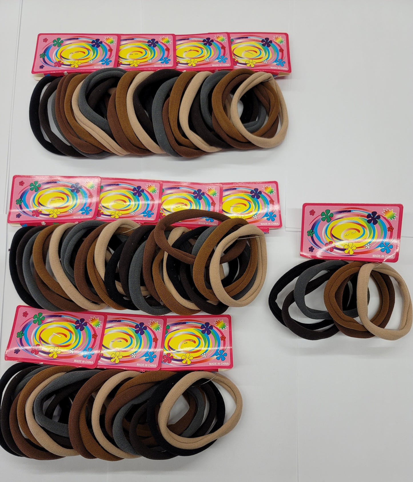 Hair ties, scrunchies and ponytails