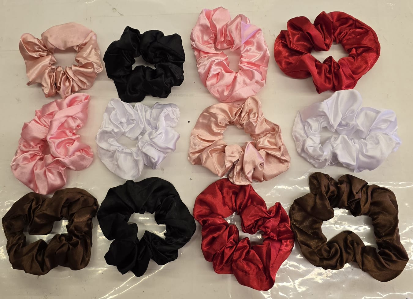 Hair ties, scrunchies and ponytails